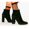 Petite Nets : Lesbelles.co