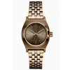 Small Time Teller : Nixon