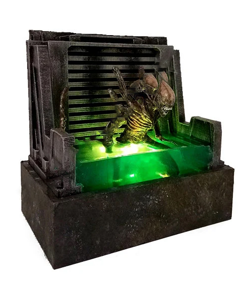 Alien Xenomorph Light Up Diorama
