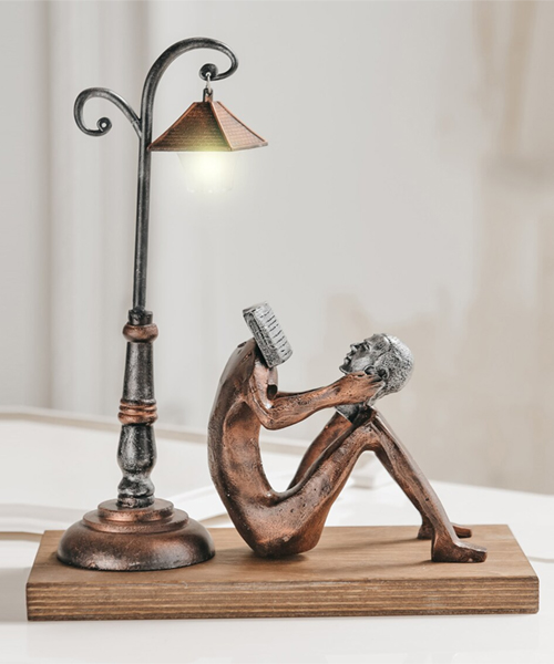 Book Lovers Statue Street Light