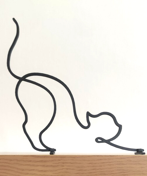 Cat Wire Frame Style Sculpture