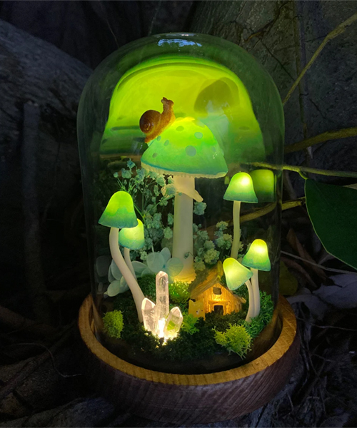 Glowing Magic Mushrooms