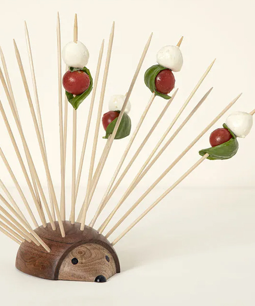 Hedgehog Food Server