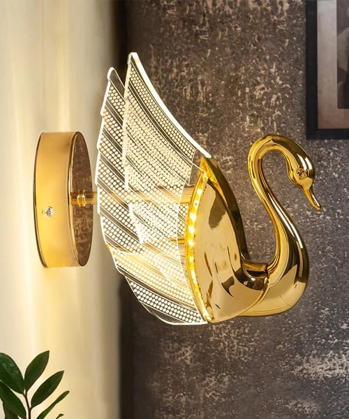 Metal Swan Wall Mount Light