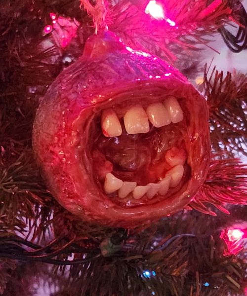 Realistic Big Mouth Creepy Ornament 