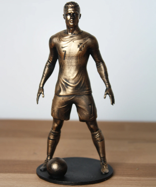 Sculpture Cristiano Ronaldo CR7